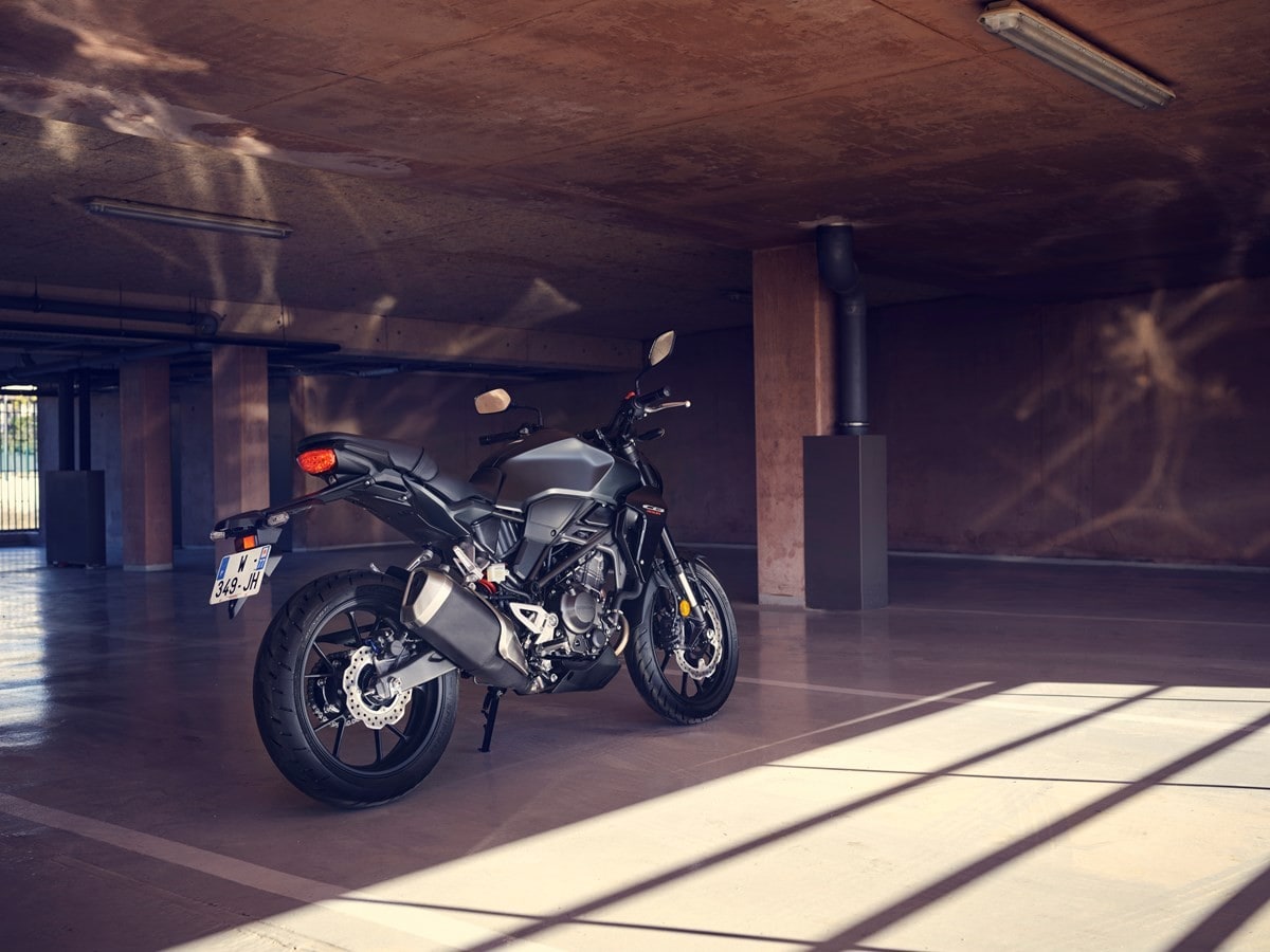 Honda: la nuova CB300R 